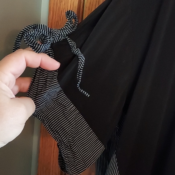 Top - Picture 3 of 4